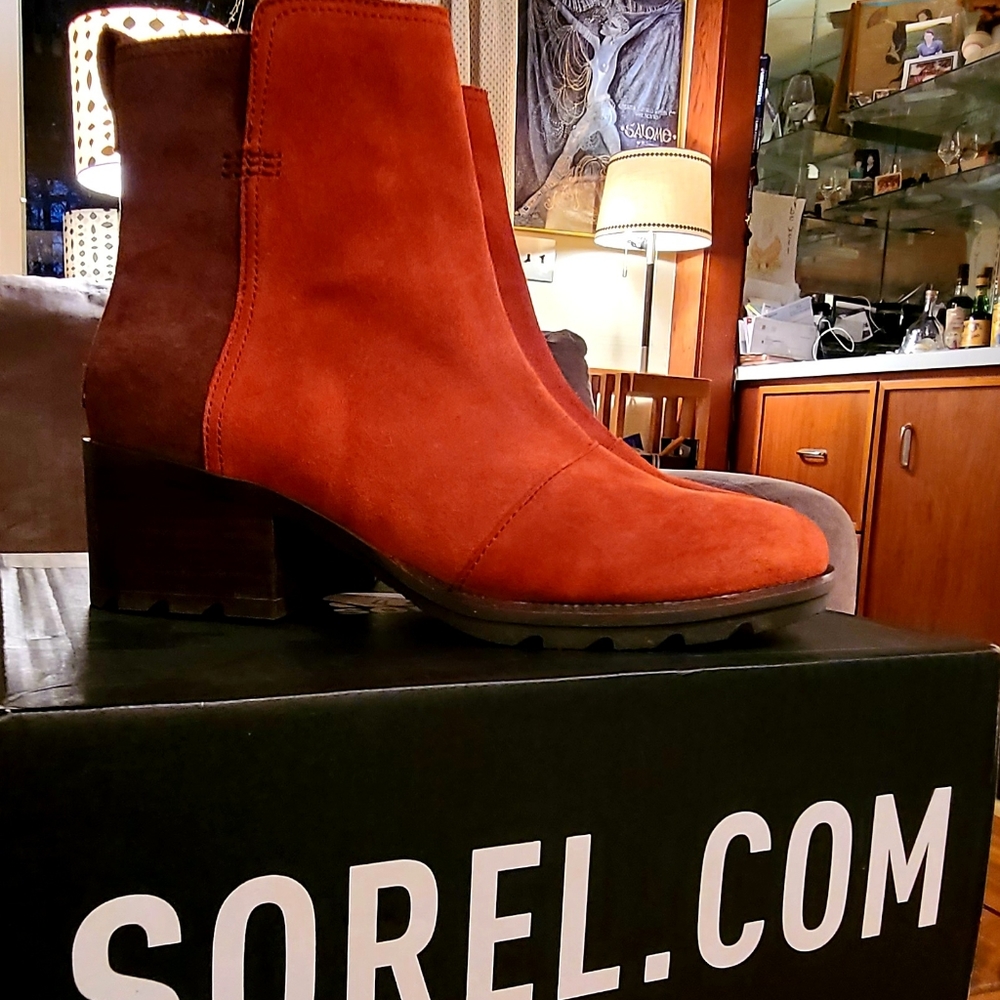 Sorel Cate Bootie Carnelian Red
